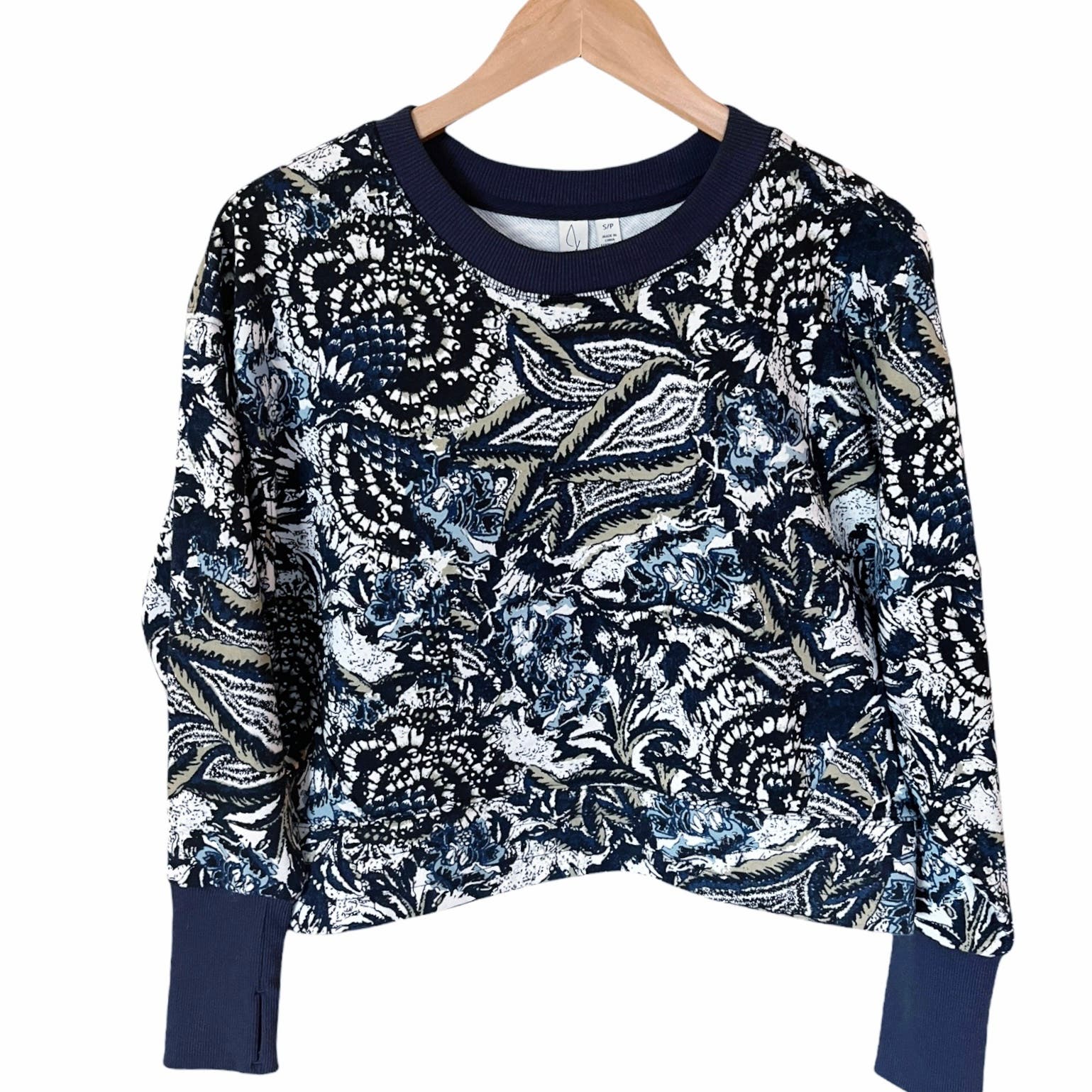 Joie Sweatshirt Crop Jersey Top Paisley Blue Navy Trim Thumbholes Long Sleeve S